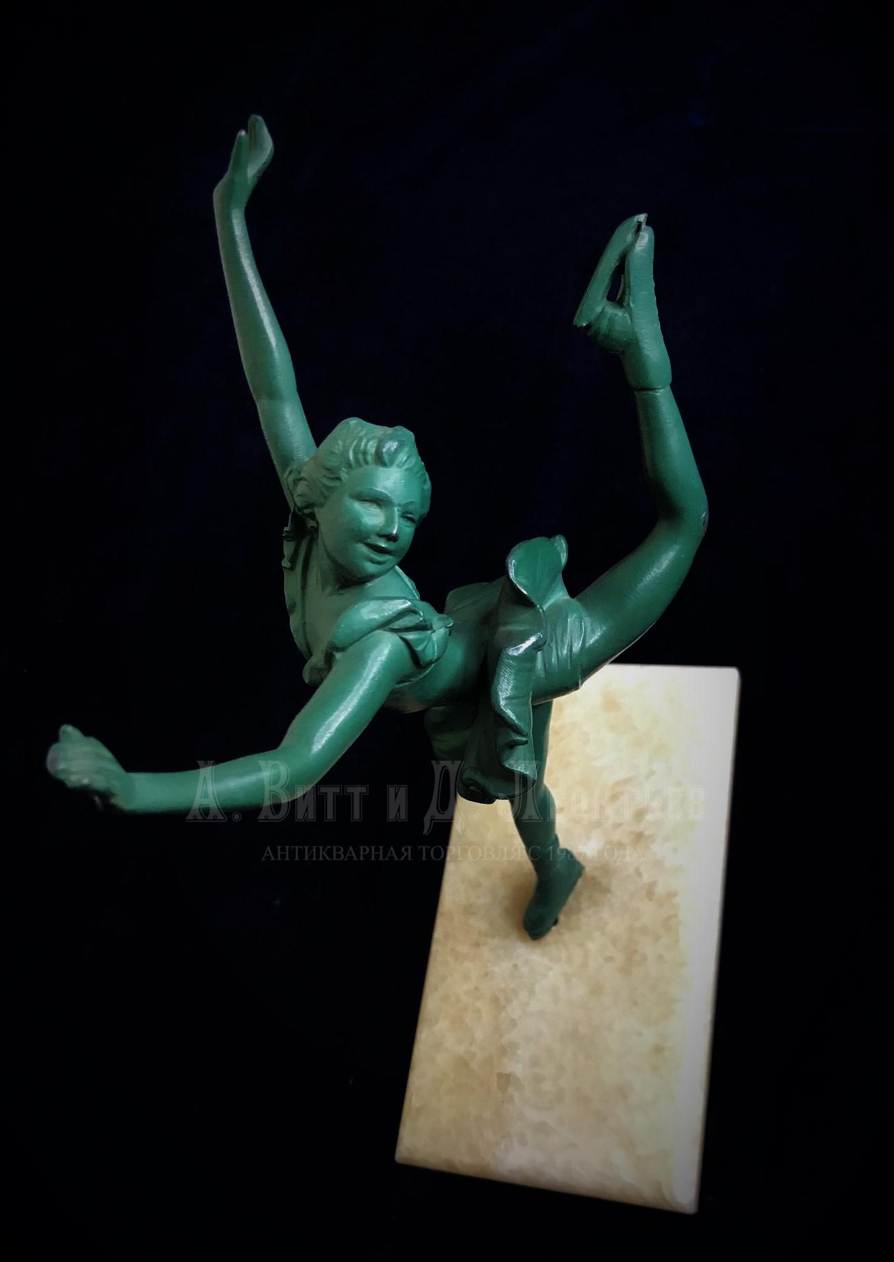 Скульптура старинная антикварная Фигуристка спортивная бронза